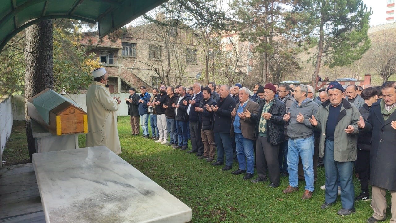 Dere Kenarında Erkek Cesedi Bulundu Metropol Medya