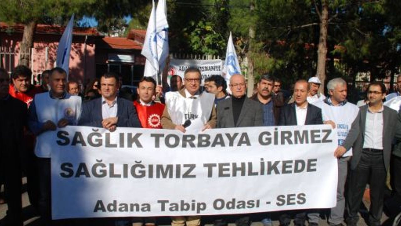 Ökten, “İnsanlık Yararına Sağlık Hizmeti Suç Olabilir mi?”