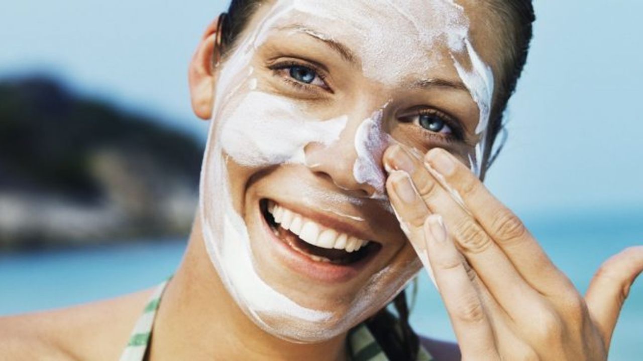 Güneş Işınlarının Zararlı Etkilerinden Korunmanın Yolları Neler?