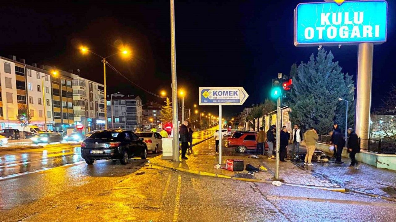 Konya’da Otomobil Motosiklete Çarptı: 1 Yaralı