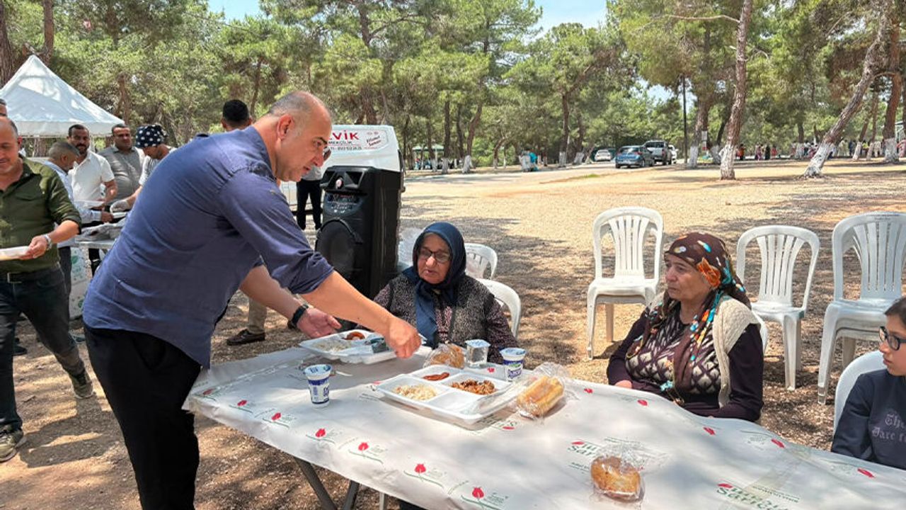 MHP Seyhan’dan Yaşlılara Unutulmaz Gün