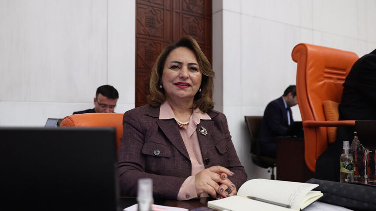 Müzeyyen Şevkin’den Sert Çıkış: “İktidar Yönünü Adana’ya Dön