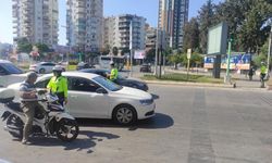 Trafik Polisi Bu Kez 'Yaya'ları Uyardı!