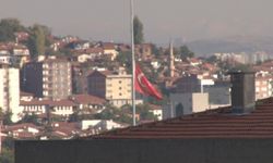 Ankara’da Bayraklar Yarıya İndi