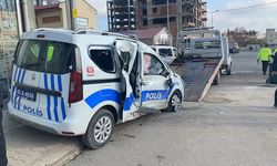 Yolcu Otobüsü İle Polis Aracı Çarpıştı!