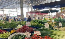 Soğuk Hava Nedeniyle Halk Pazarı İlgi Görmedi