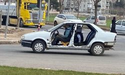 Kapısız Koltuksuz Otomobille yolculuk