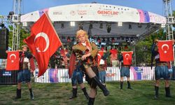 19 Mayıs Gençlik Festivali Binlerce Gencin Katılımıyla Başladı