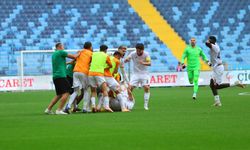 Adanaspor 1. Lig'de Kalmayı Başardı!