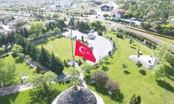 İç Anadolu’da Bayraklar Yarıya İndirildi