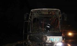 Adana’da Seyir Halindeki Yolcu Otobüsü Alev Topuna Döndü
