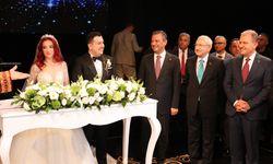 Kılıçdaroğlu Ve  Özel, Adana’da Nikah Şahidi Oldu