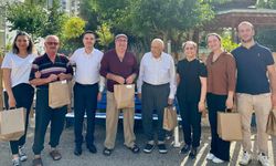 Adana'da Huzurevi Sakinlerine Babalar Günü Sürprizi