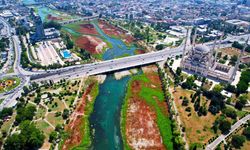 Seyhan Nehri’nden Yayılan Kötü Koku Kenti Kapladı