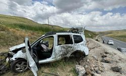 Takla Atan Araç İstinat Duvarının Üzerine Çıktı: 3 Yaralı