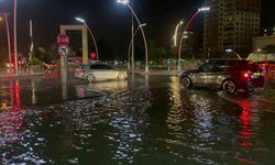 Aksaray’da Sağanak Yağış Etkili Oluyor