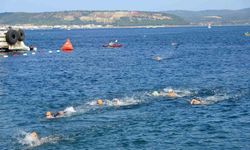 Çanakkale Boğazı’nda Yüzme Yarışması Düzenlendi