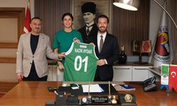 Ceyhan Belediye Basketbol Akademi’den Başkan Kadir Aydar’a Ziyaret