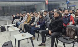 Adana'da Gençler 'Game Night'ta Buluştu