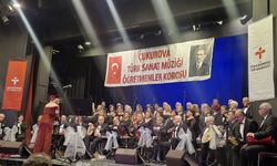 Çukurova Öğretmenler Korosu Yeni Yıl’ı Konserle Karşıladı