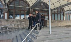 Minareden Atlama Girişimini Polis Engelledi