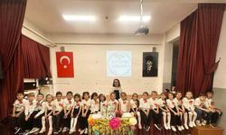 Minik Yüreklerden Anneler Günü Videosu