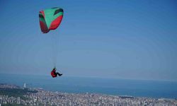 Samsun Semaları Yamaç Paraşütleriyle Renklendi