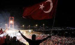 15 TEMMUZ RESMİ TATİL Mİ 2025? 15 Temmuz Salı günü resmi bankalar, noterler tatil mi, kapalı mı?