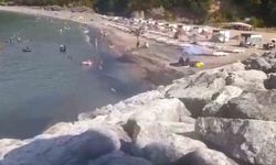 Kömürle Kaplı Denizde Yüzdüler! Plajda Hijyen ve Güvenlik Alarmı