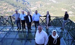 Sıcaktan Bunalan Adanalılar O İlçeye Akın Etti! “Manzara Harika, Hava Buz Gibi”