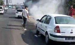 Adana’da Hareket Halindeki Aracın Motoru Alev Topuna Döndü