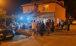 Adana’da Yetkililer Halkla Yüz Yüze Geldi! O Mahallede Dikkat Çeken Görüşme