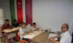 Parmaklarıyla Okudular, Gönülleriyle Hissettiler: İşte O Kur’an Kursu