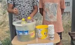 Sıcakta Limonata Sattılar, Geliri Fidan İçin Bağışladılar!