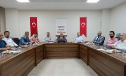 Aladağ’da Eğitime Yön Veren Toplantı! Gençler İçin Yeni Adımlar Atılıyor