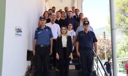 Feke’de Görev Yeri Değişen Müdürler İçin Veda Programı Düzenlendi