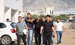 Kozan’da Galeriyi Kurşunlayan Şüpheliler Cezaevinde