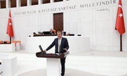 Ayhan Barut’tan 23 Nisan Mesajı: “Karanlığı Dağıtacağız”