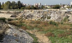 Adana’nın Ortasında Şok Görüntü! Sarıçam Deresi Moloz Dağına Döndü