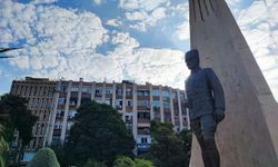 Adana’da 09.05’te hayat durdu! Herkes aynı anda saygı duruşuna geçti