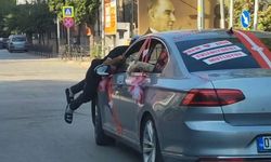 Gelin Arabasının Önünü Kesti, 50 TL’yi Az Buldu!