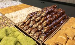 Kışın Gözdesi Geri Döndü! Cevizli Pekmezli Sucuğa Talep Patladı