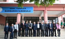 Yumurtalık’ta 24 Kasım Coşkusu! Başkan Altıok Öğretmenleri Tek Tek Ziyaret Etti