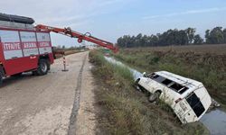 Adana’da Tarım İşçilerini Taşıyan Minibüs Kanala Uçtu! 18 Yaralı!