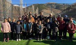 Feke’de Dört Mahalleye Spor Yatırımı: Halı Sahalar Açıldı