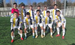 Adana 01 FK U-19 Kayseri’de Şov Yaptı