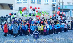 Adana’da Miniklerden Gazze’ye Duygulandıran Mesaj: Balonlarla Barış Gönderdiler!