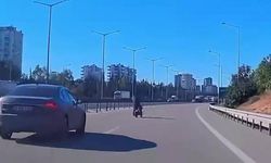 Adana Otoyolunda Bisikletle Ölümle Burun Buruna