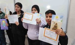 Braille Alfabesiyle Karne Sevinci: Adana’dan Duygulandıran Görüntüler