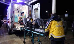 Adana’da Servis Minibüsü Devrildi: 13 İşçi Yaralandı